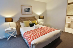 Luxury beautiful apartment in South Yarra